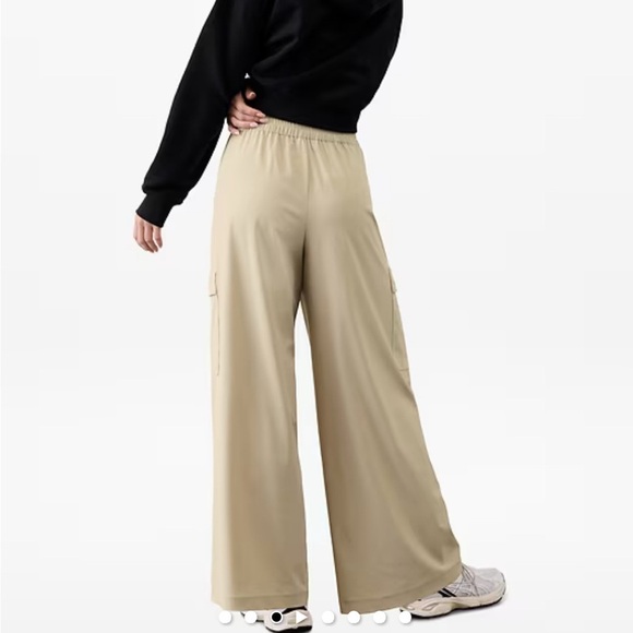 NWT‼️ATHLETA Pinnacle cargo trouser size 6 tall - Picture 2 of 10